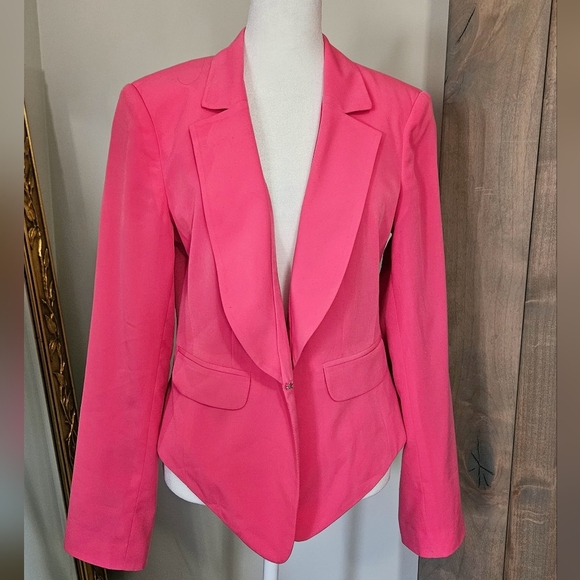 BISOU BISOU Hot pink single button closure blazer. Size Medium - Picture 2 of 11